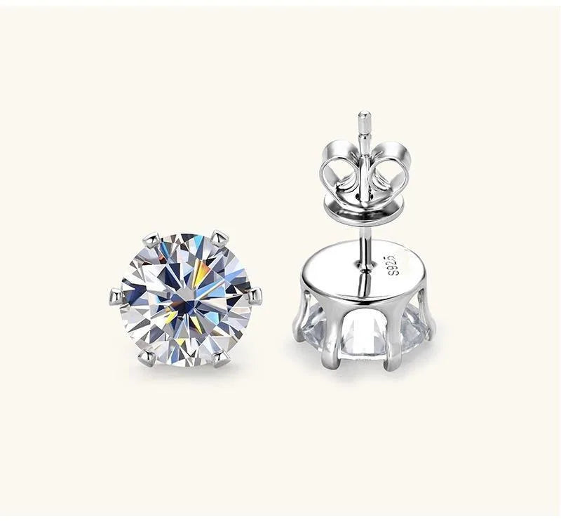 Timeless Moissanite Elegance Stud Earrings™